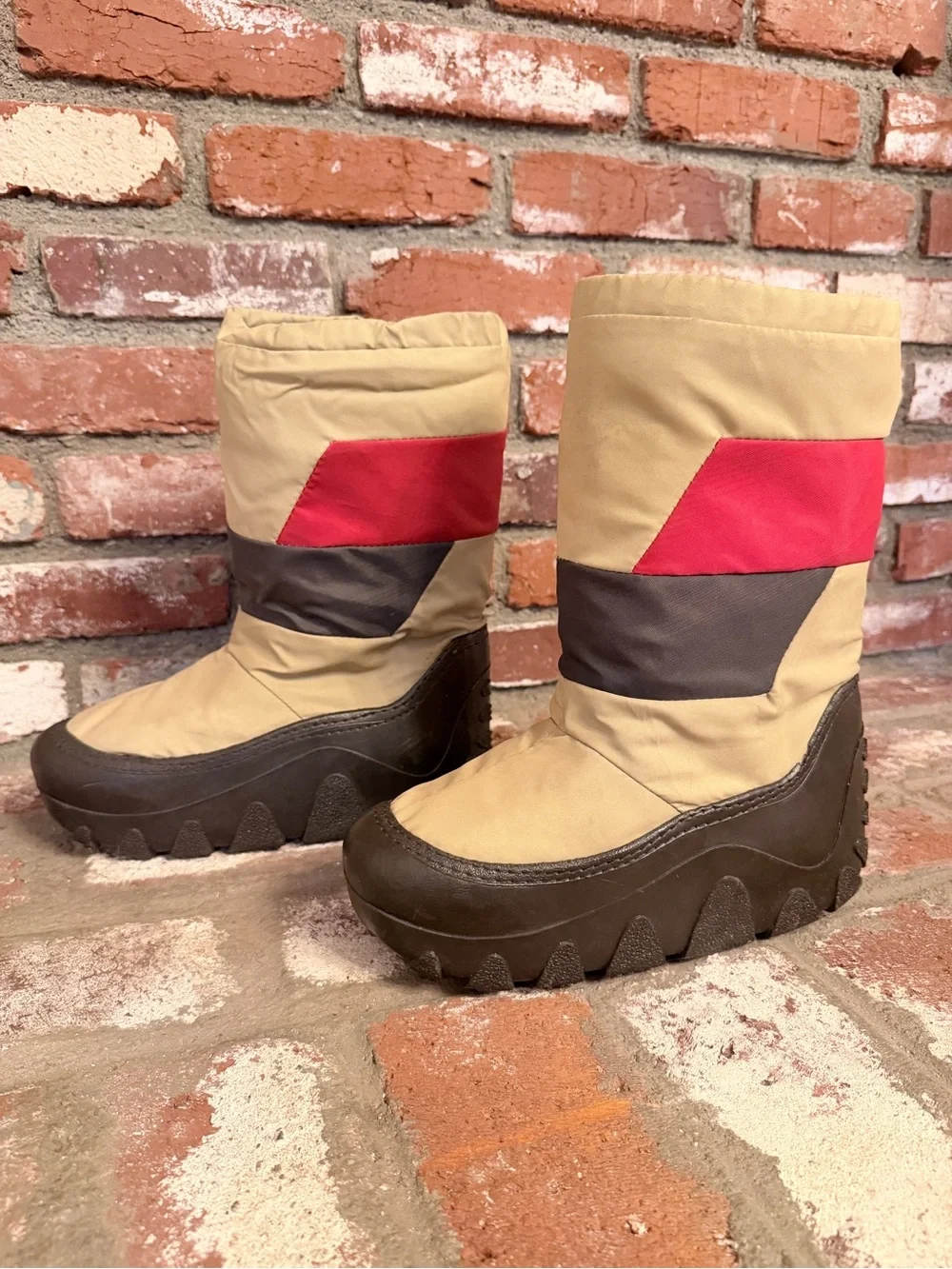Vintage 1980s ProWings Moon Boots Snow Boots
